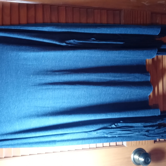 Ya Los Angeles Large fringe top - Picture 2 of 5